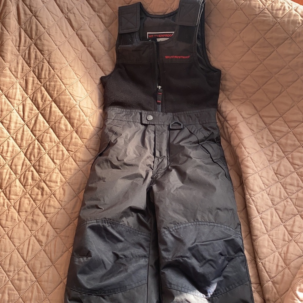 Weatherproof kids ski pants or snow pants